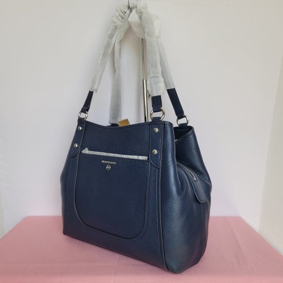 MICHAEL KORS Molly Pebbled Leather Large Shoulder Tote- Navy color⭐ - Picture 5 of 16
